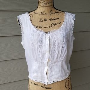 White bottom down crop top lace